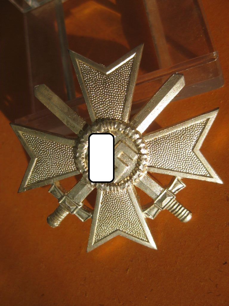 Kriegsverdienstkreuz 1.Klasse mit Schwertern im Verleihungsetui (KVK) Hersteller: „L/55“ Rudolf Wächtler &amp; Lange / Mittweida. Orden Wehrmacht Mint Condition