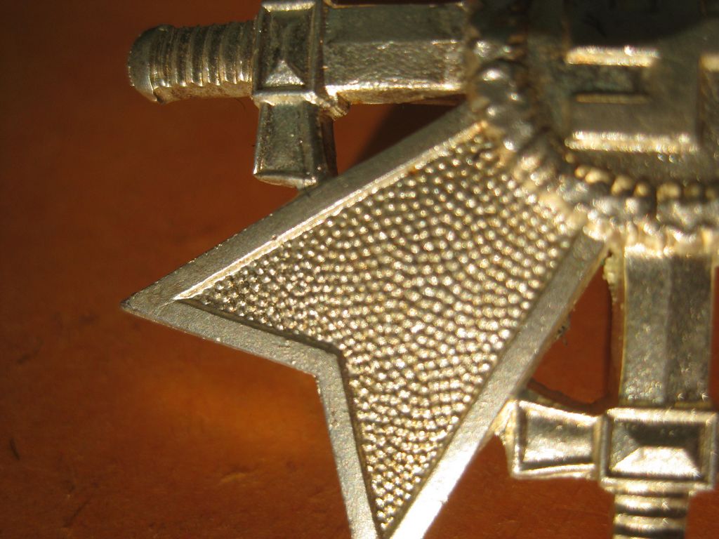 Kriegsverdienstkreuz 1.Klasse mit Schwertern im Verleihungsetui (KVK) Hersteller: „L/55“ Rudolf Wächtler &amp; Lange / Mittweida. Orden Wehrmacht Mint Condition