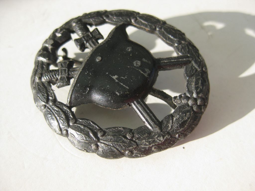 Verwundetenabzeichen in Schwarz 1918 durchbrochene Ausführung