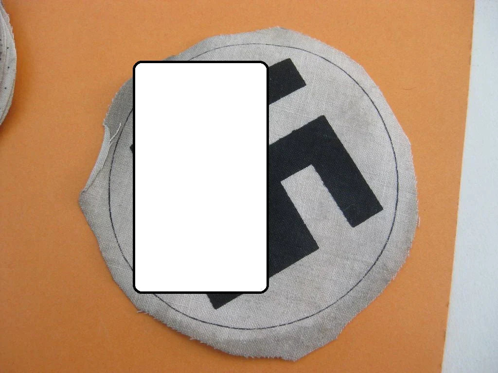 100% alt und ORIGINAL Hakenkreuzauflage für die verschiedenen NSDAP Armbinde Partei SS etc etc