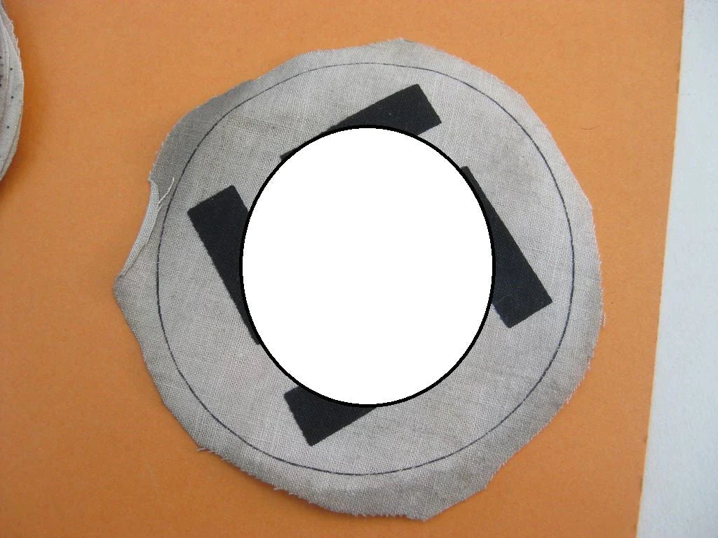 100% alt und ORIGINAL Hakenkreuzauflage für die verschiedenen NSDAP Armbinde Partei SS etc etc