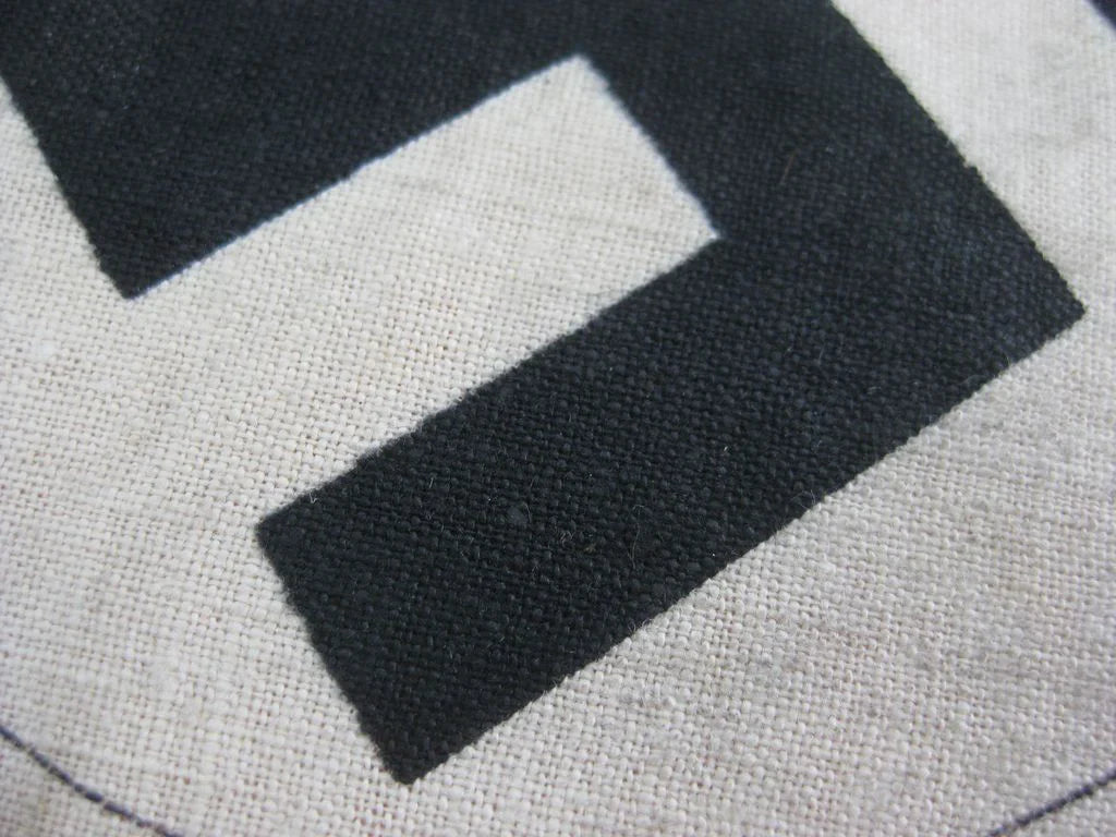 100% alt und ORIGINAL Hakenkreuzauflage für die verschiedenen NSDAP Armbinde Partei SS etc etc