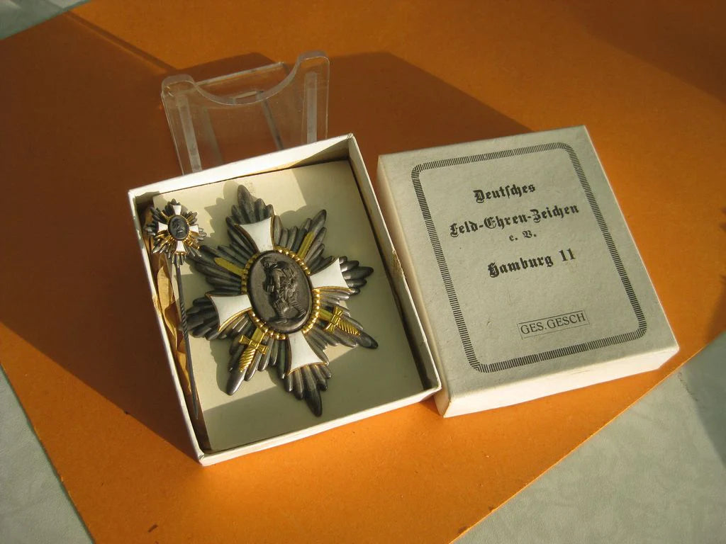 Deutsches Feldehrenzeichen Hamburg in der seltenen Verleihungsschachtel