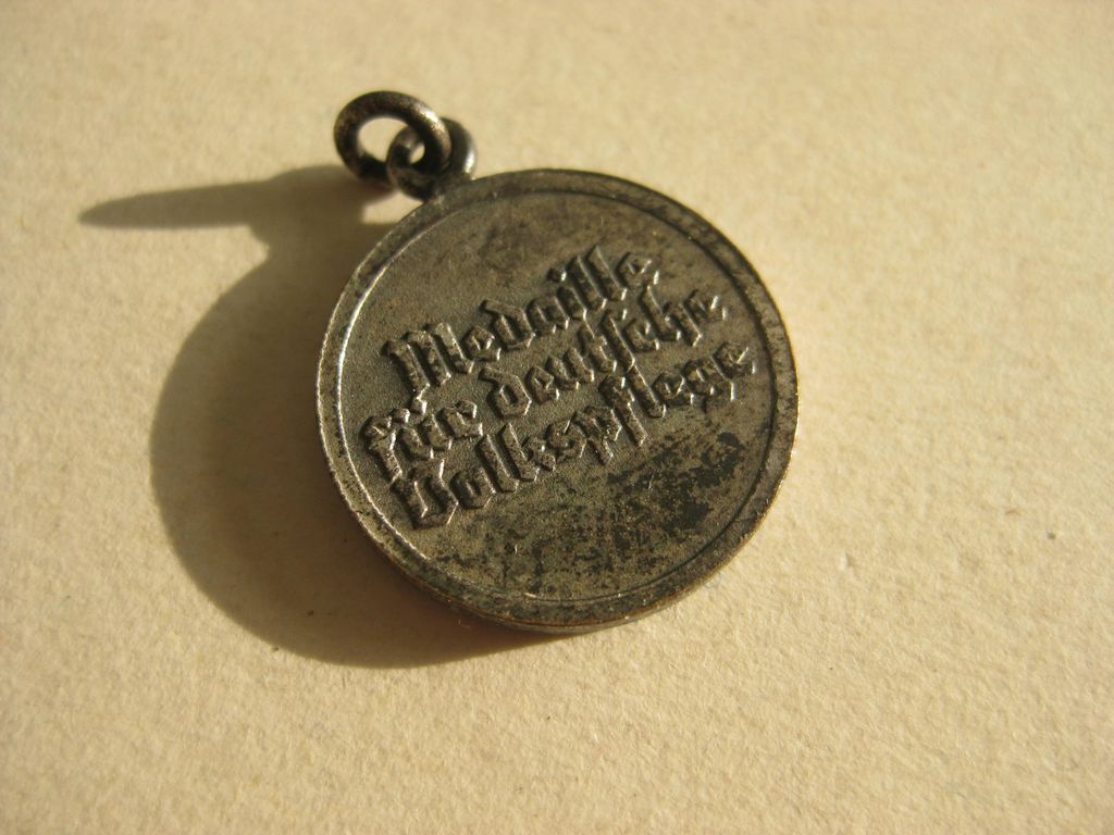 Miniatur Medaille zum Ehrenzeichen deutsche Volkspflege Orden 3.Reich Miniaturkettchen Miniaturkette Frackkette