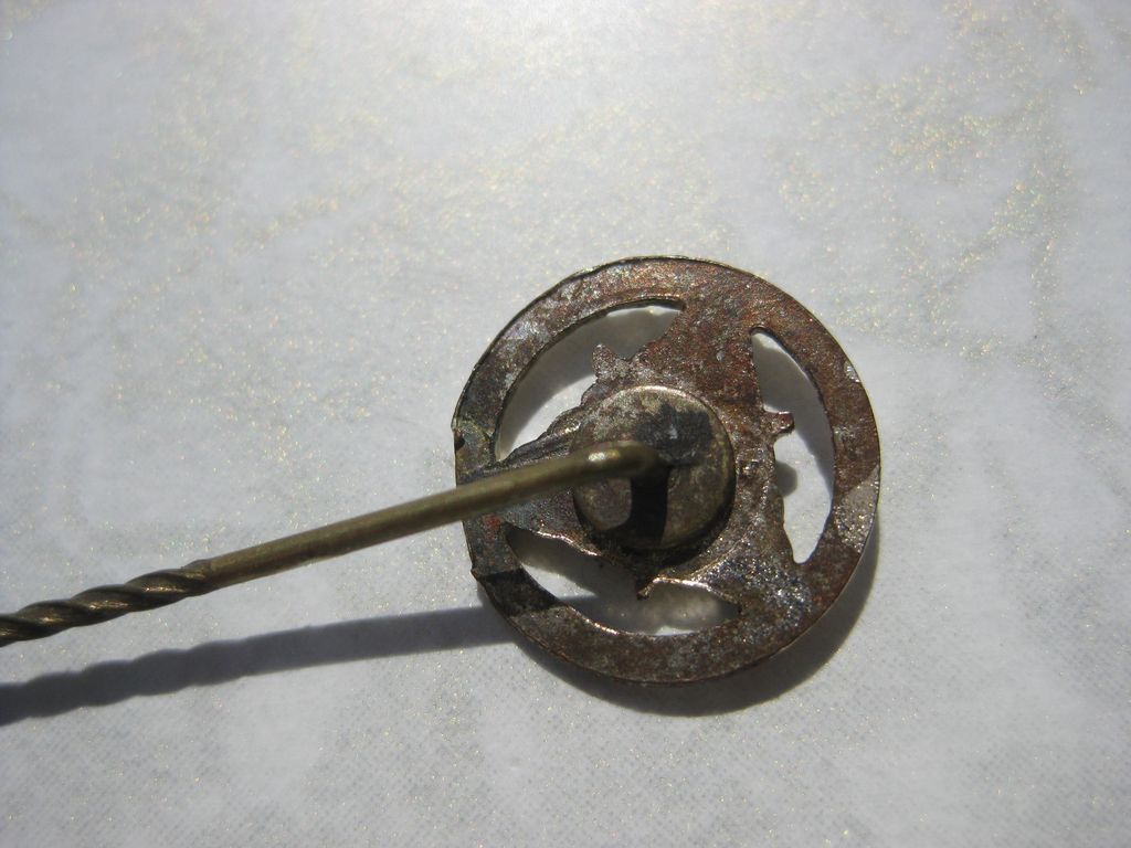 Mitgliedsnadel Ehrennadel Ehrenzeichen Abzeichen Verband der Heimatvertriebenen (VdH)