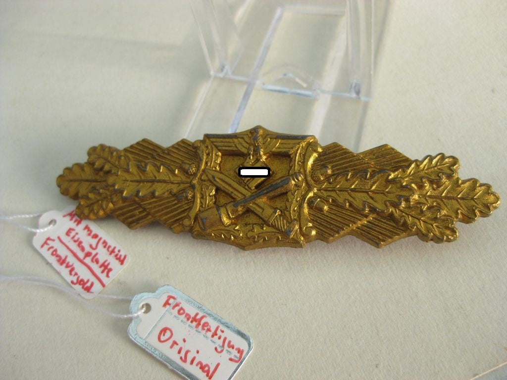 Nahkampfspange in Gold - FRONTFERTIGUNG -