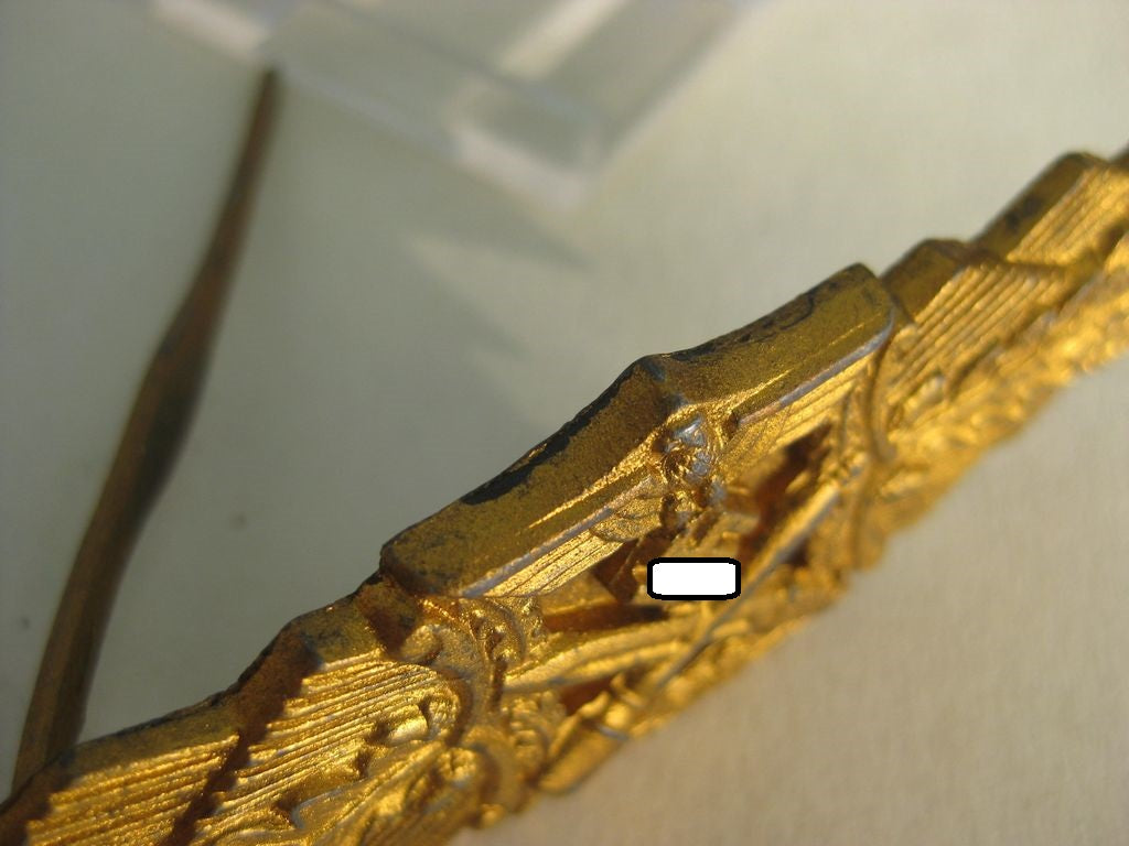 Nahkampfspange in Gold - FRONTFERTIGUNG -