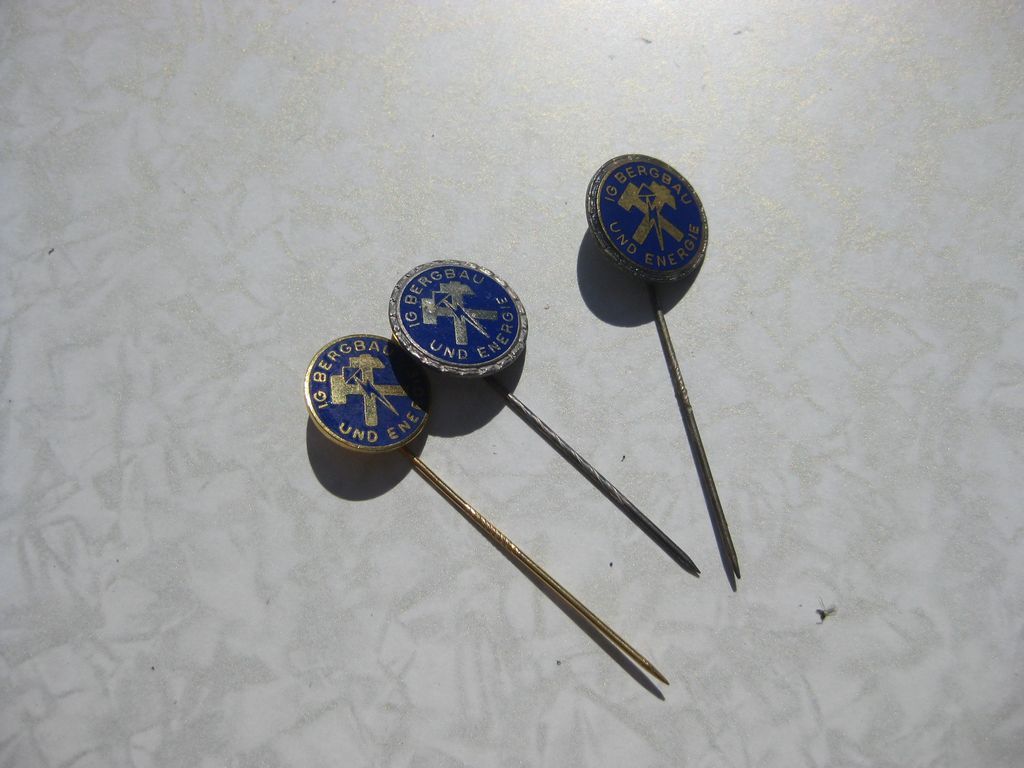 3 Stück Mitgliedsabzeichen IG Bergbau Ehrenzeichen