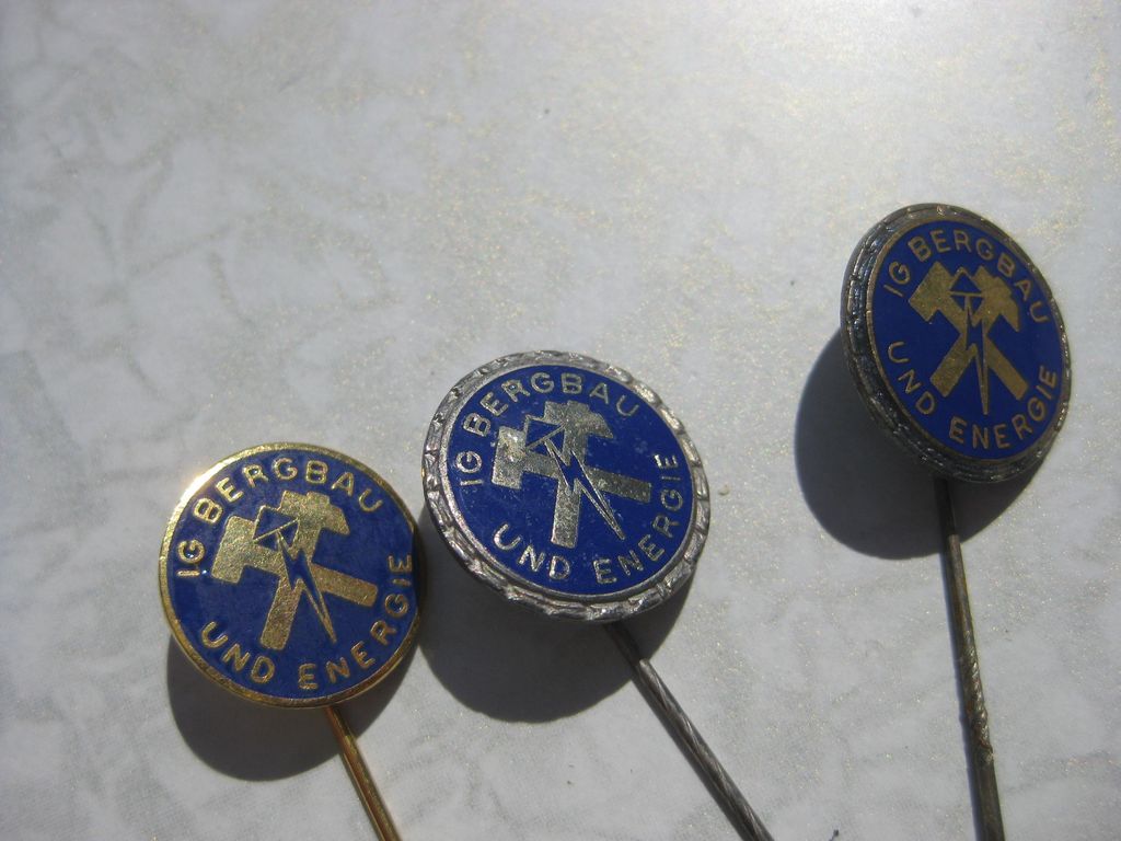 3 Stück Mitgliedsabzeichen IG Bergbau Ehrenzeichen