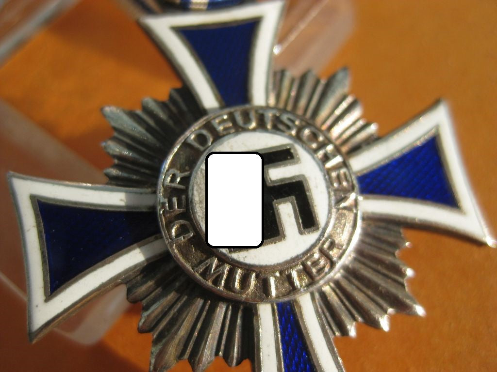 Ehrenkreuz der deutschen Mutter / Mutterkreuz in Silber / Zweite Stufe