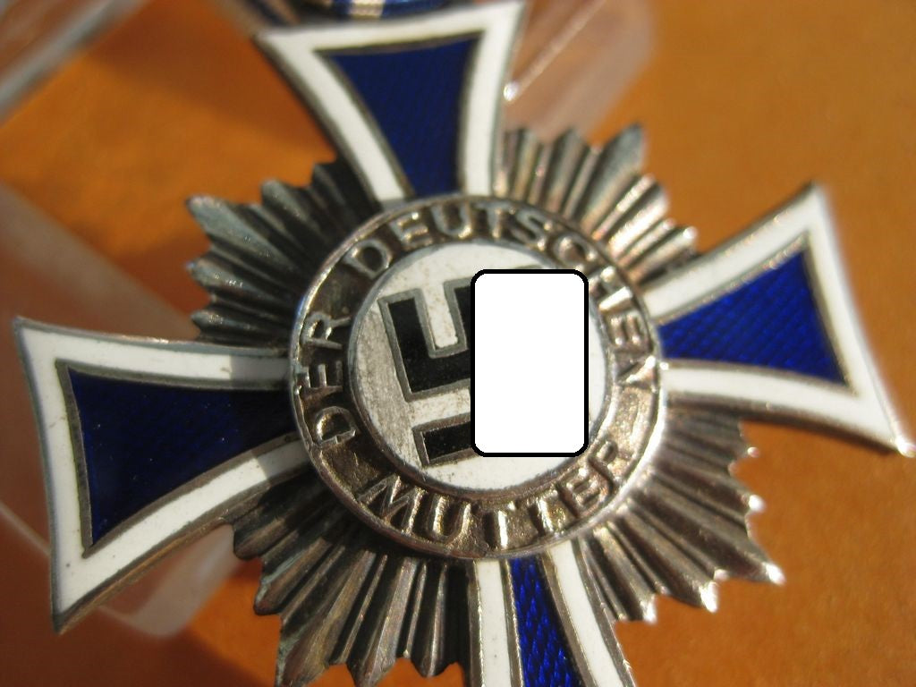 Ehrenkreuz der deutschen Mutter / Mutterkreuz in Silber / Zweite Stufe