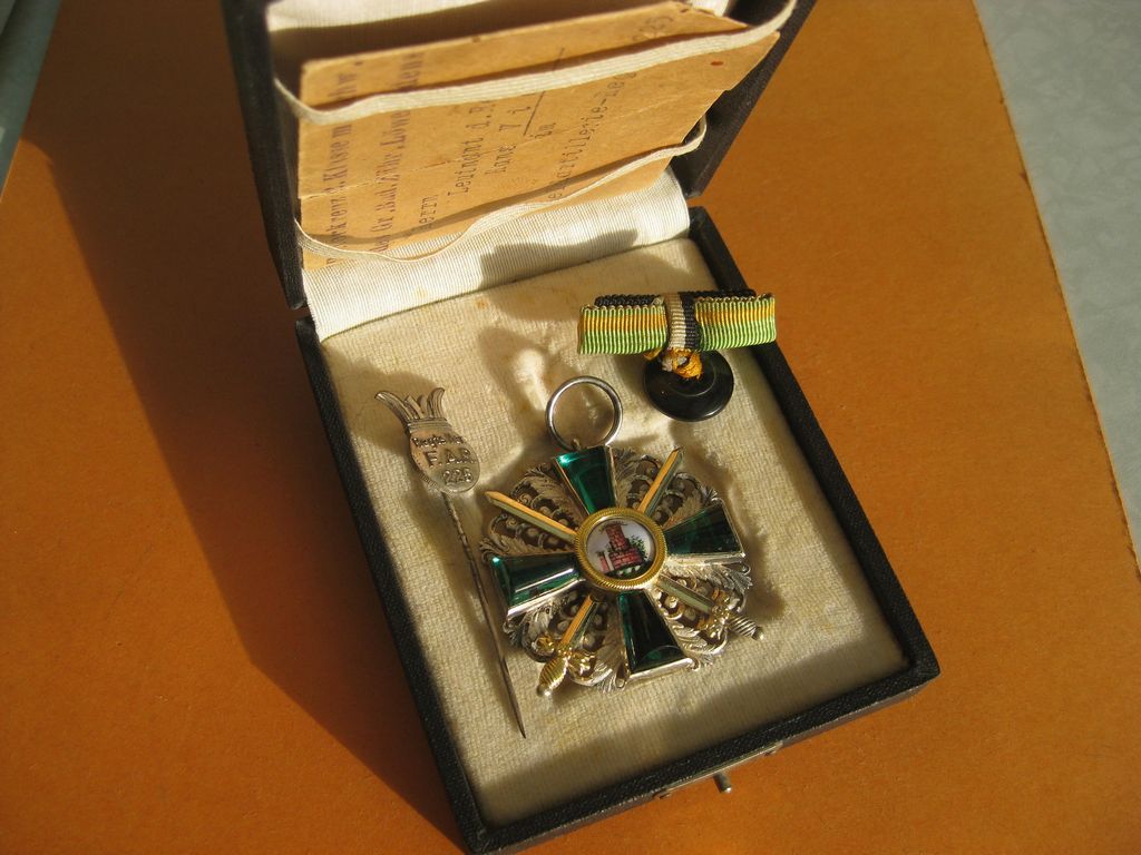 Baden Ritterkreuz 2.Klasse mit Schwertern vom Zähringer Löwen im sehr seltenen VERLEIHUNGSETUI MIT Verleihungstüte Leutnant VIER