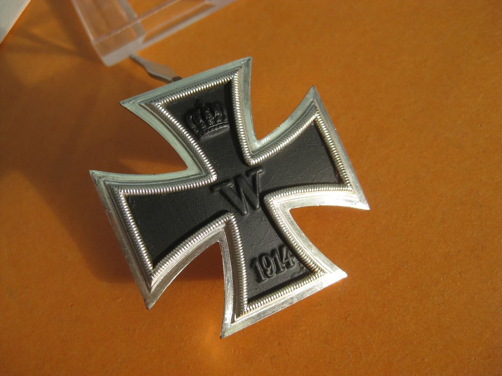 Eisernes Kreuz 1.Klasse 1914 EK1/14 HERGESTELLT 1940 !!! Hersteller: "L/11" Deumer Nachlass Mint Condition