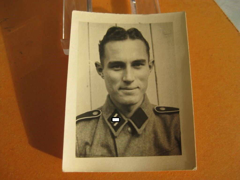 Allgemeine-SS Waffen-SS Privatfoto / Uniformfoto