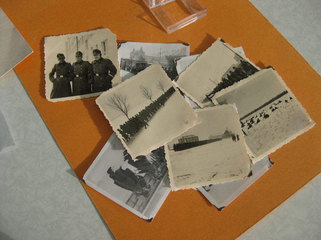 10 versch.  Allgemeine-SS Waffen-SS Privatfoto / Uniformfoto