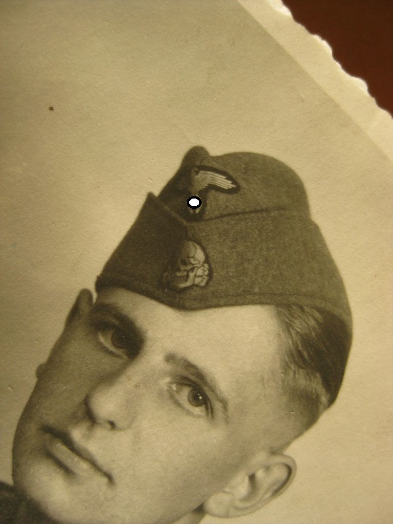 Allgemeine-SS Waffen-SS Privatfoto / Uniformfoto Leibstandarte Adolf Hitler LSAH