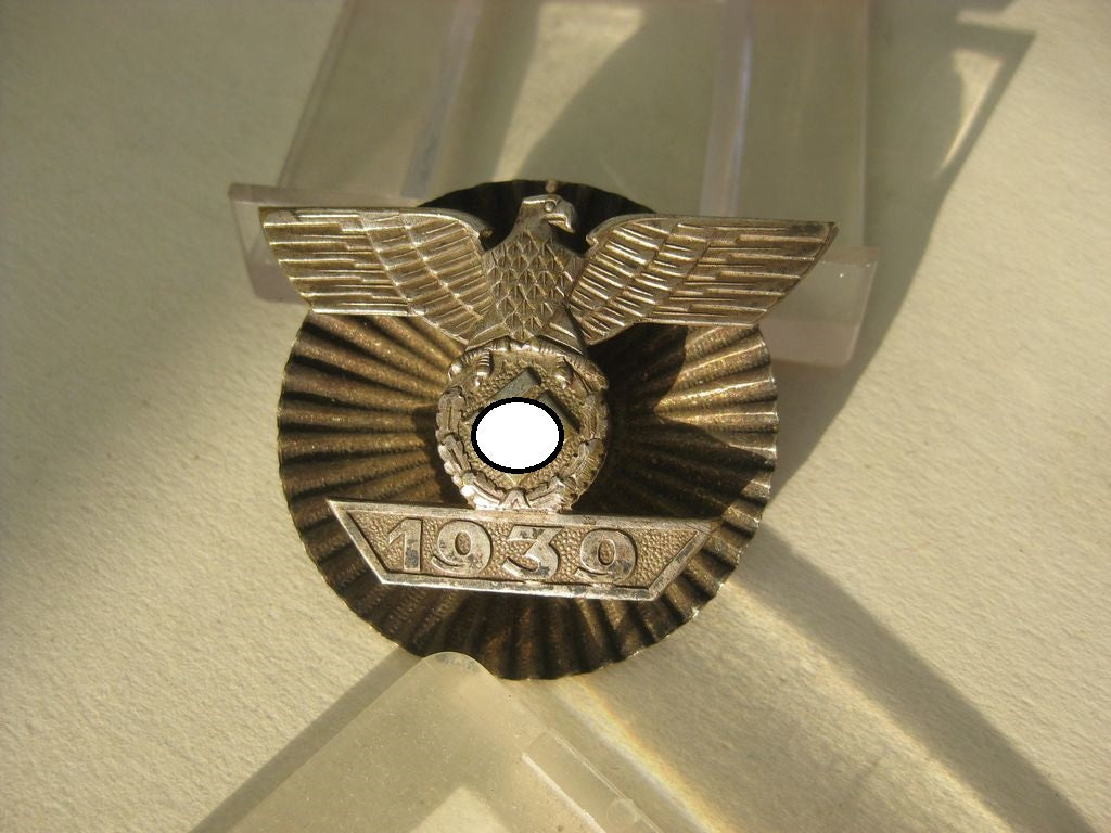 Eisernes Kreuz 1.Klasse Wiederholungsspange 1914 / 1939 (EK1) an "STERN" - SCHRAUBSCHEIBE unbekannter Hersteller ggf Boerger Berlin