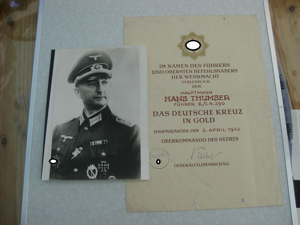 Große Verleihungsurkunde zum Deutschen / Deutsches Kreuz in Gold an Hauptmann im Infanterie Regiment 290 Wehrmacht Orden MOSKAU JUCHNOW Ostfront Russland