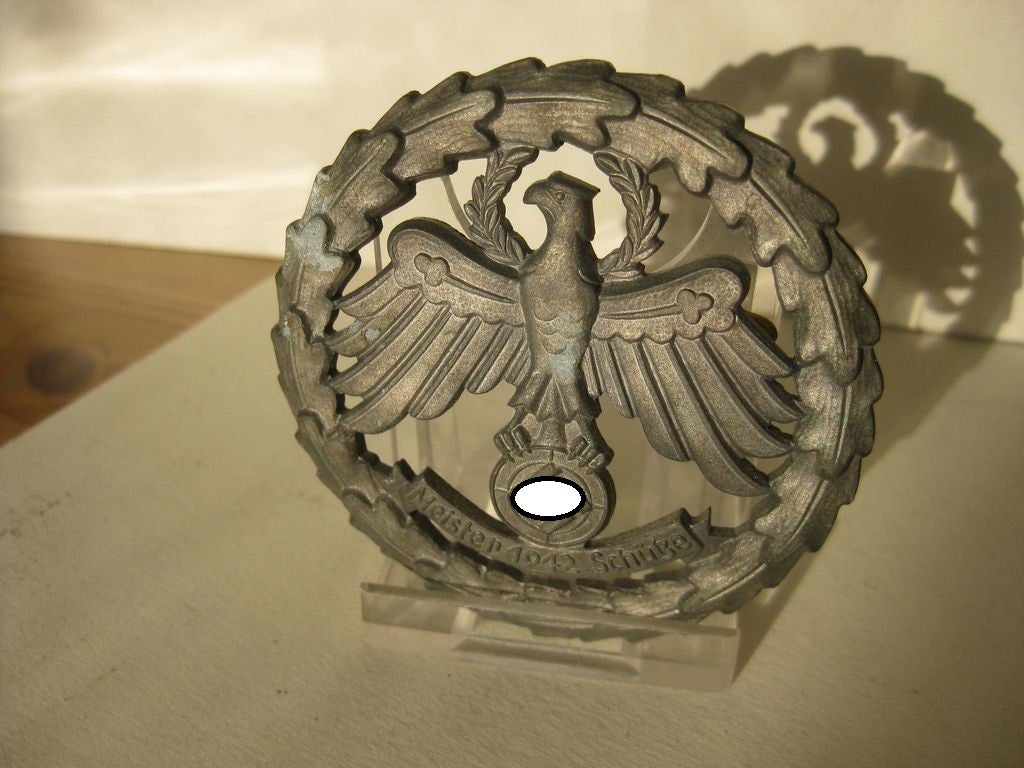 Große goldene Ehrennadel der Tiroler Gaumeisterabzeichen MEISTERSCHÜTZE 1942