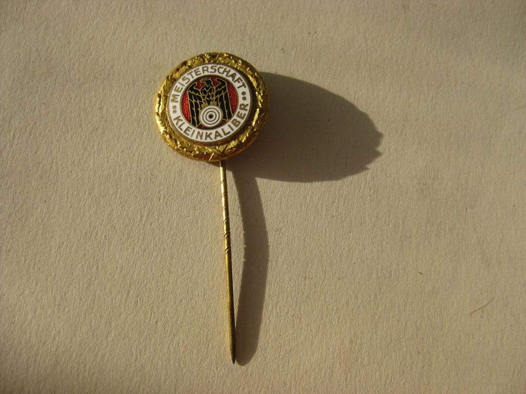 Abzeichen Mitgliedsabzeichen Meisterschaftsabzeichen Deutscher Schützenbund (DSB) Kreismeister ca:1936 MINT CONDITION