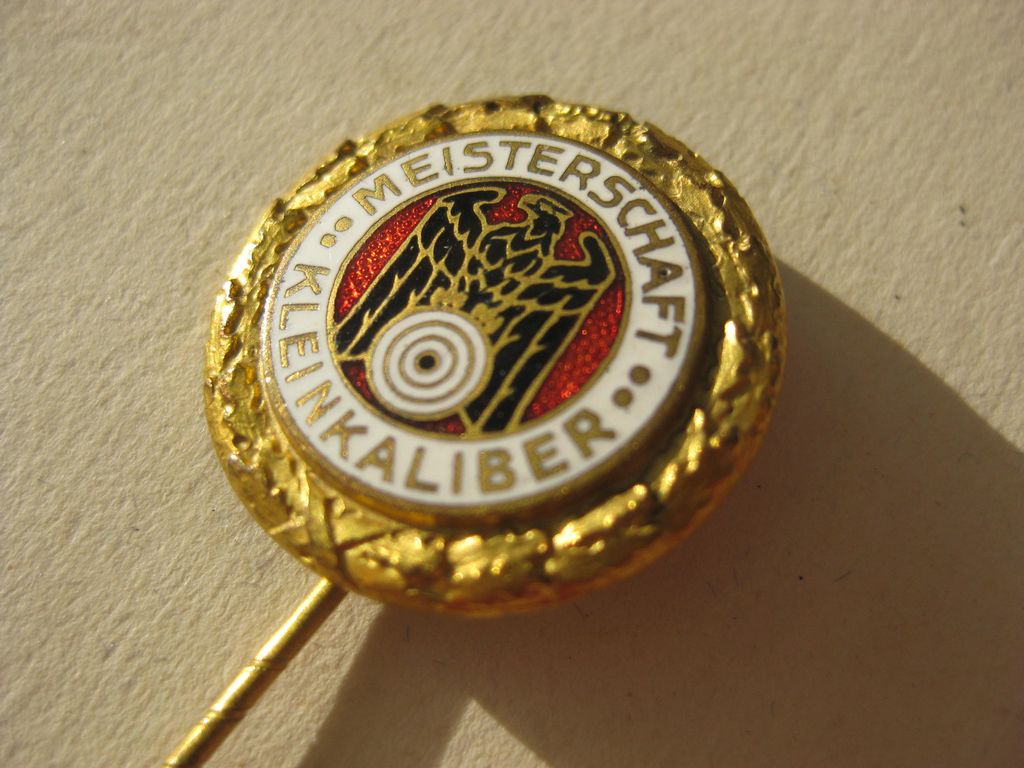 Abzeichen Mitgliedsabzeichen Meisterschaftsabzeichen Deutscher Schützenbund (DSB) Kreismeister ca:1936 MINT CONDITION