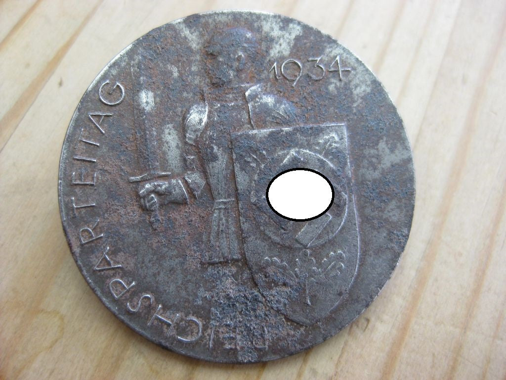 Abzeichen NSDAP Reichsparteitag 1934 Hersteller: P & C in Lüdenscheid