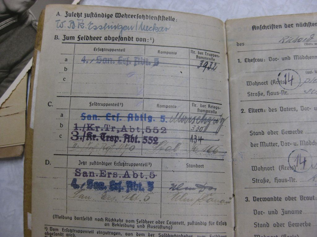 Besitzzeugnis Verleihungsurkunde Eisernes Kreuz Verwundetenabzeichen in Gold Infanterie Sturmabzeichen Ostmedaille etc etc  Wehrmacht