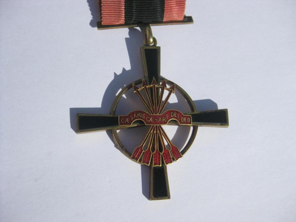 ORIGINALER spanischer Orden vom Joch und den Pfeilen / SPANIEN verliehen an Wehrmachtsoffizier EXTREM SELTENES 1. Modell!!!!