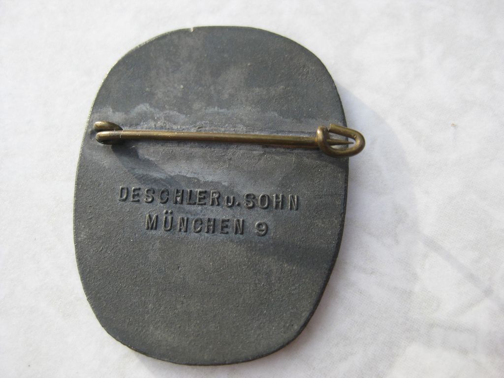 Erinnerungsabzeichen Opfertag 1917 DESCHLER in München