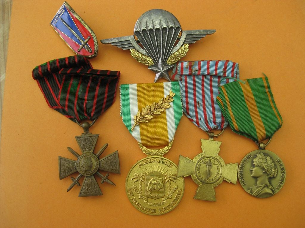 Konvolut 6 Stück !! Frankreich Orden französisches Abzeichen Fremdenlegion Kriegskreuz