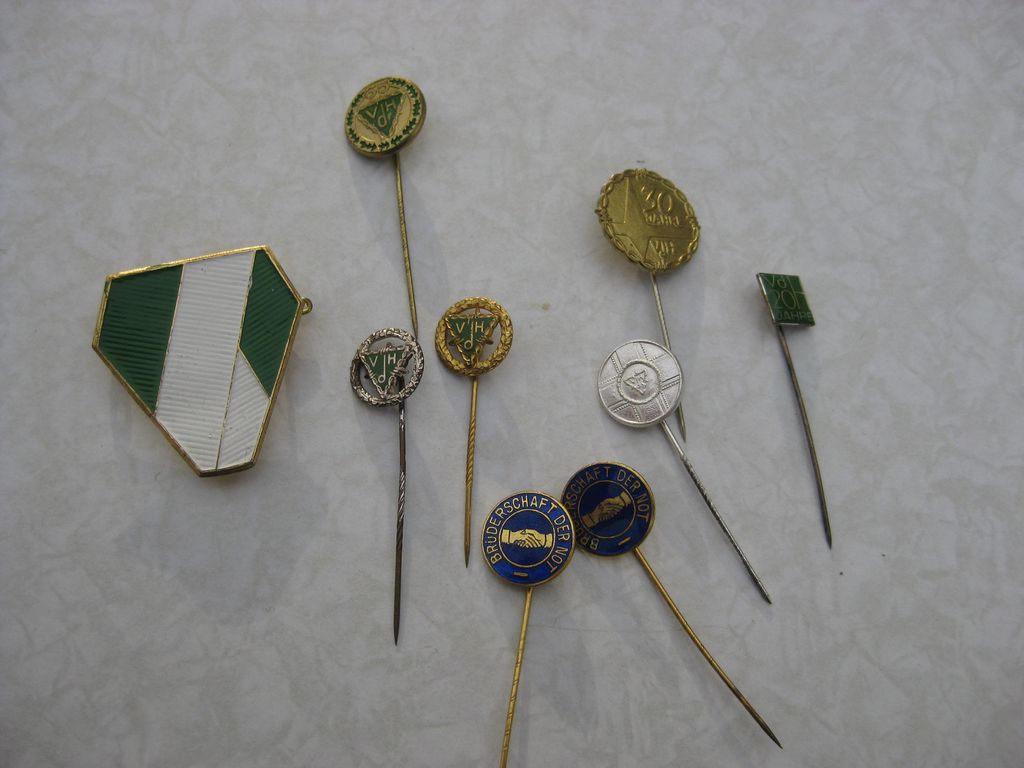 Mitgliedsnadel Abzeichen Verband der Heimatvertriebenen (VdH)