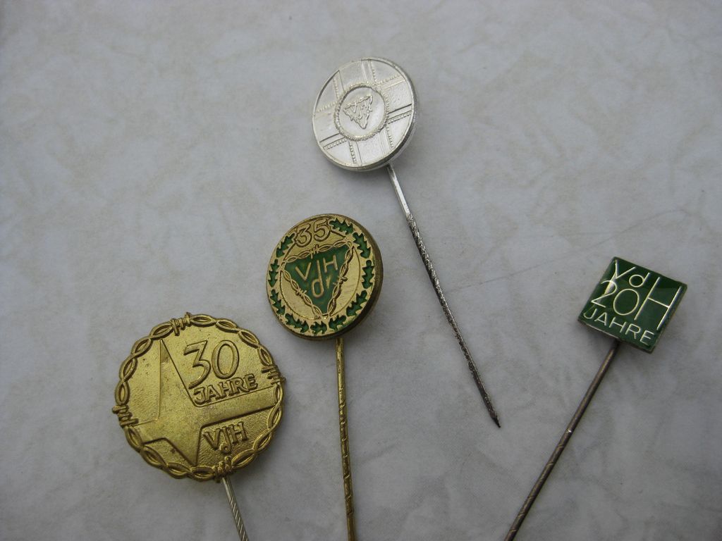 Mitgliedsnadel Abzeichen Verband der Heimatvertriebenen (VdH)