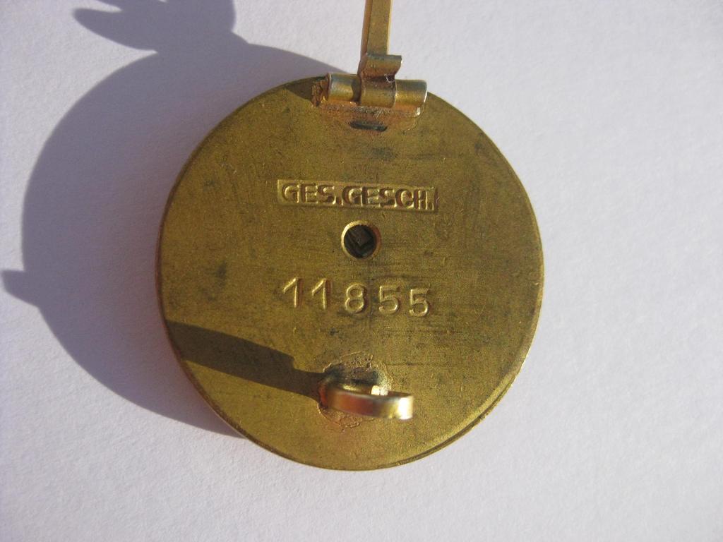 Goldenes Ehrenzeichen der NSDAP Parteiabzeichen