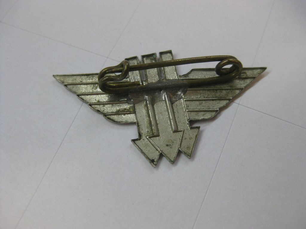 Unbekanntes Abzeichen ?????? Eiserne Front / Flieger ???