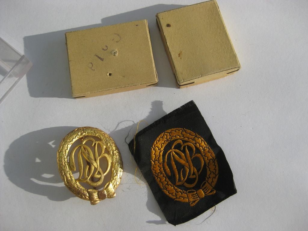 DSB Sportabzeichen in Gold in Verleihungsschachtel Bundeswehr Abzeichen deutscher Sportbund