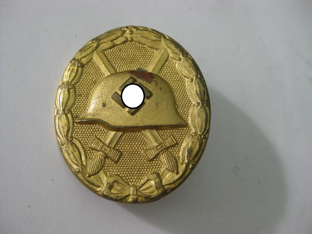 Verwundetenabzeichen (VAZ) in Gold Hersteller: Meybauer in Berlin