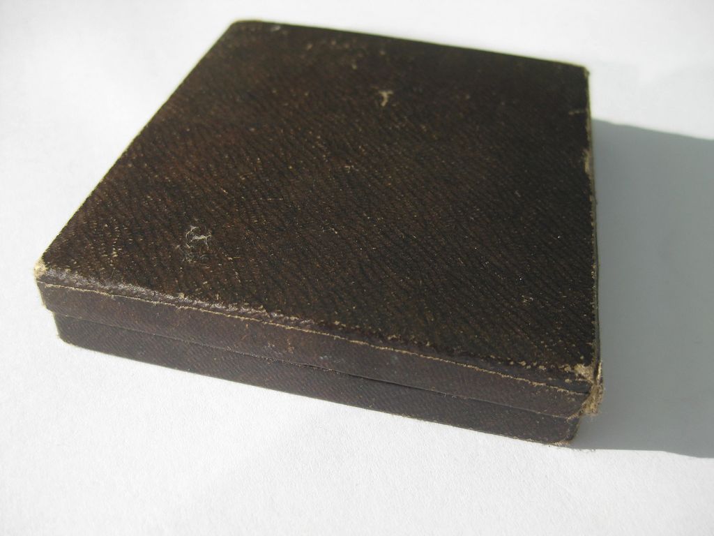 Eisernes Kreuz 2.Klasse 1939 (EK2/39) im Etui &quot;LDO&quot; Verleihungsschachtel