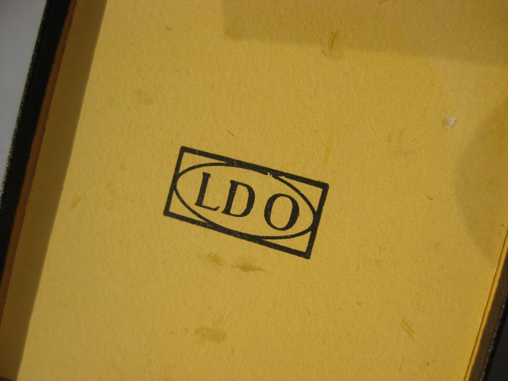 Eisernes Kreuz 2.Klasse 1939 (EK2/39) im Etui &quot;LDO&quot; Verleihungsschachtel