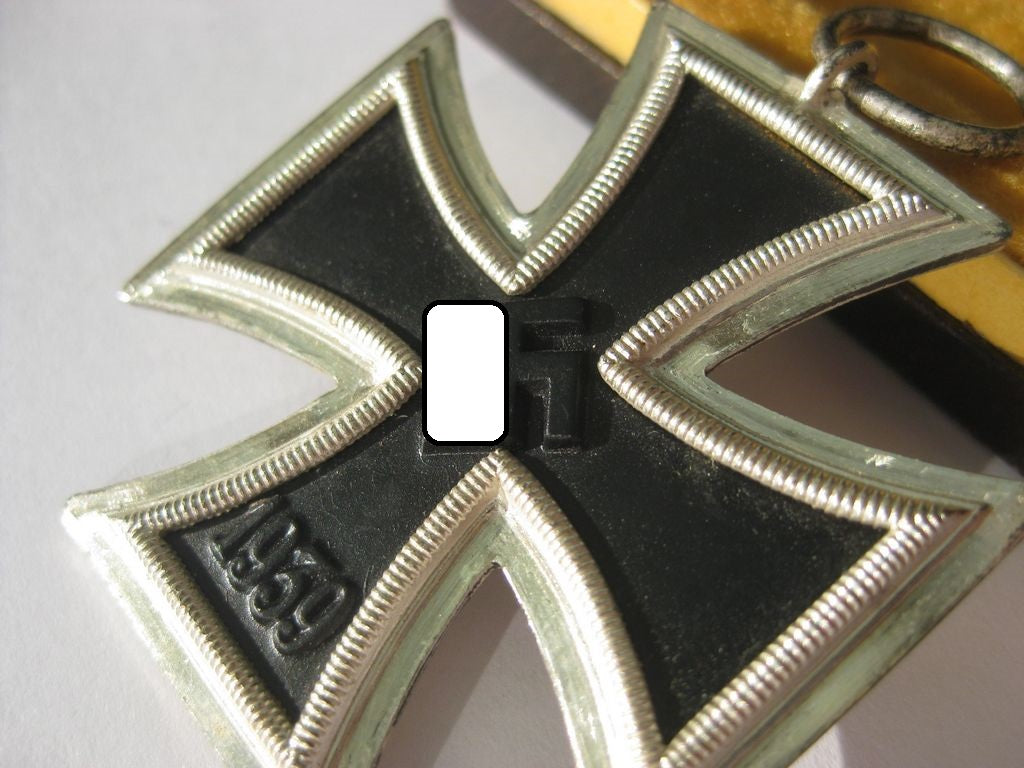 Eisernes Kreuz 2.Klasse 1939 (EK2/39) im Etui &quot;LDO&quot; Verleihungsschachtel