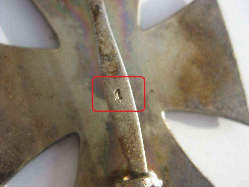 Eisernes Kreuz 1.Klasse (EK1) Hersteller: "1" DESCHLER