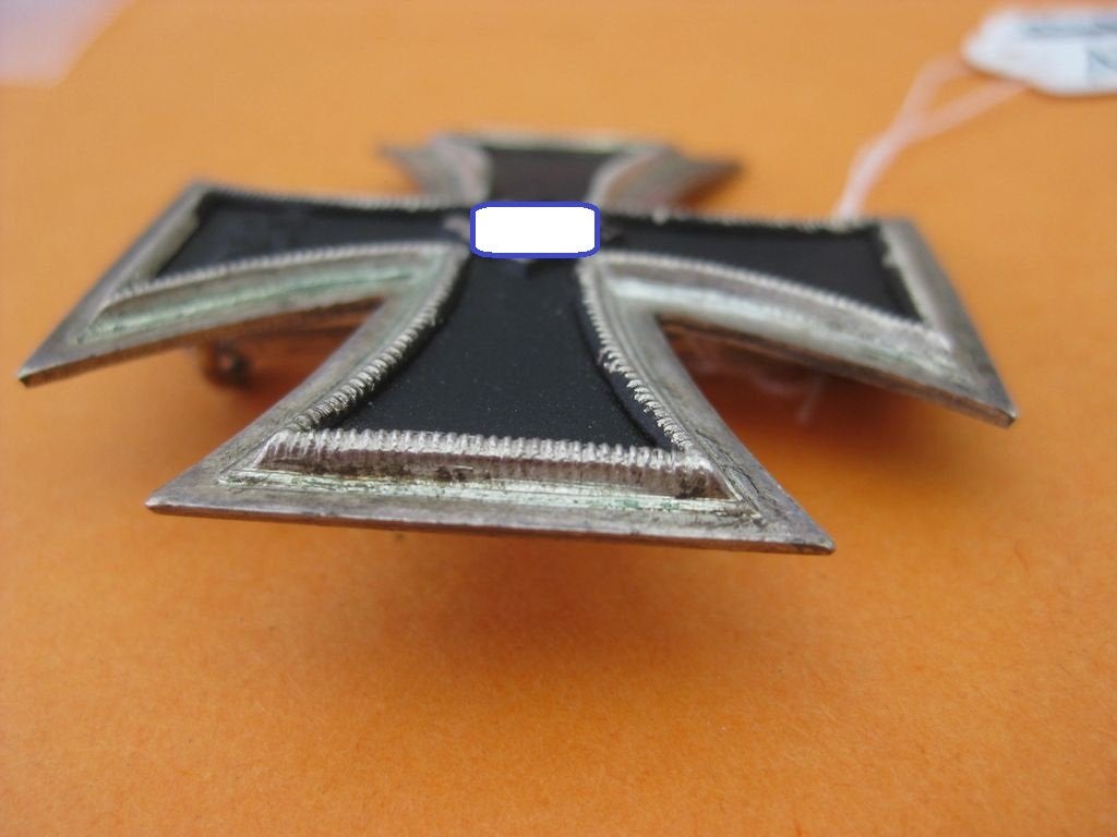 Schinkelkreuz Eisernes Kreuz 1.Klasse 1939 (EK1/39) unbekannter Hersteller unmagnetisches Stück mit !!!! Aluminium- oder Zinkkern !!!!! Schinkelform