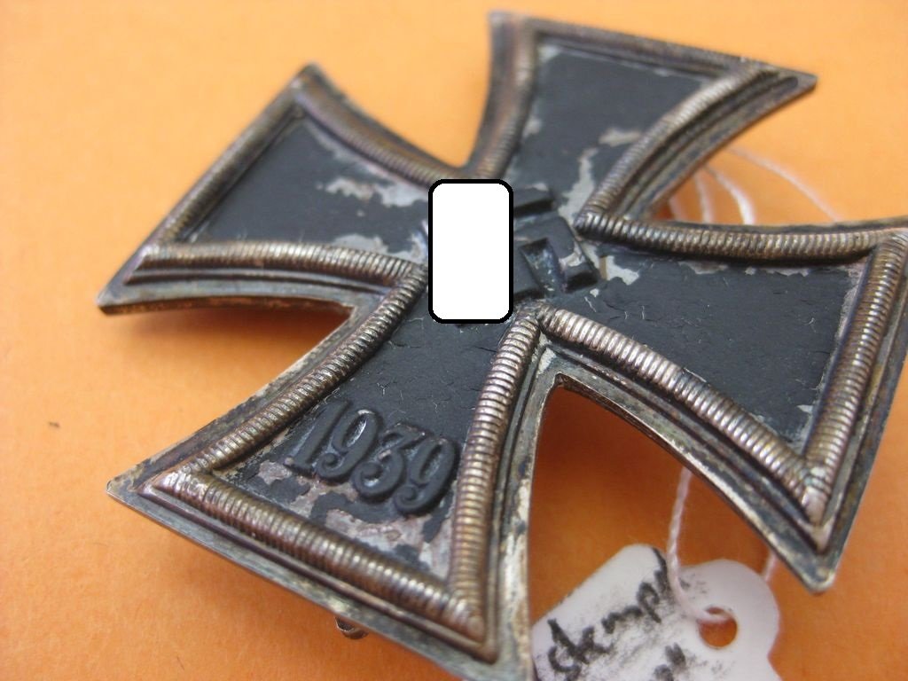 Eisernes Kreuz 1.Klasse 1939 (EK1/39) Hersteller: "20" UND "L/52"  DOPPELSTEMPEL