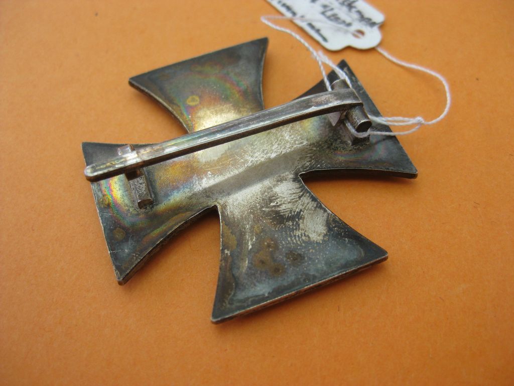 Eisernes Kreuz 1.Klasse 1939 (EK1/39) Hersteller: "20" UND "L/52"  DOPPELSTEMPEL
