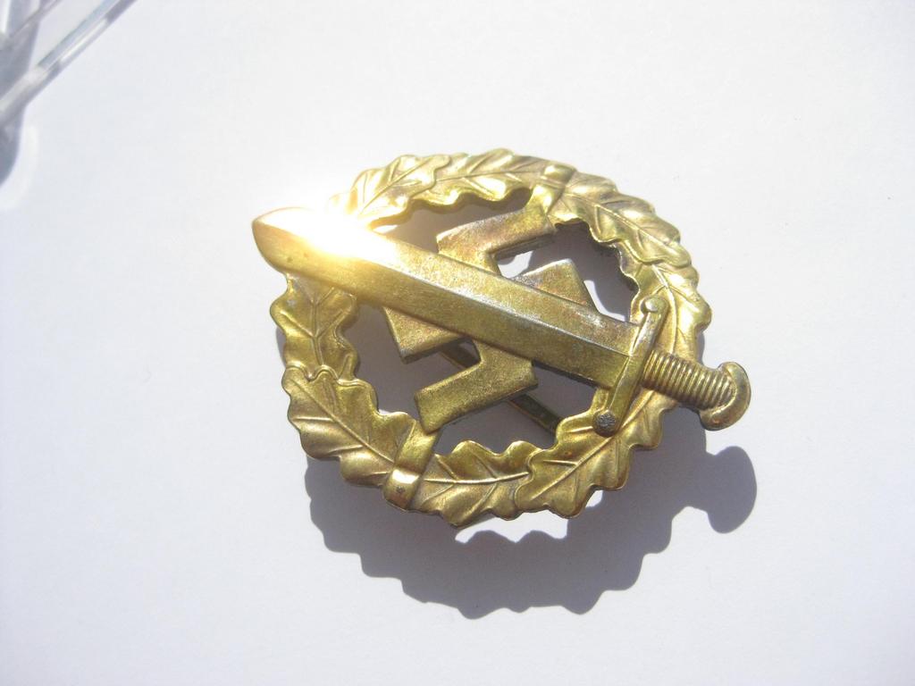 SA Sportabzeichen in Gold