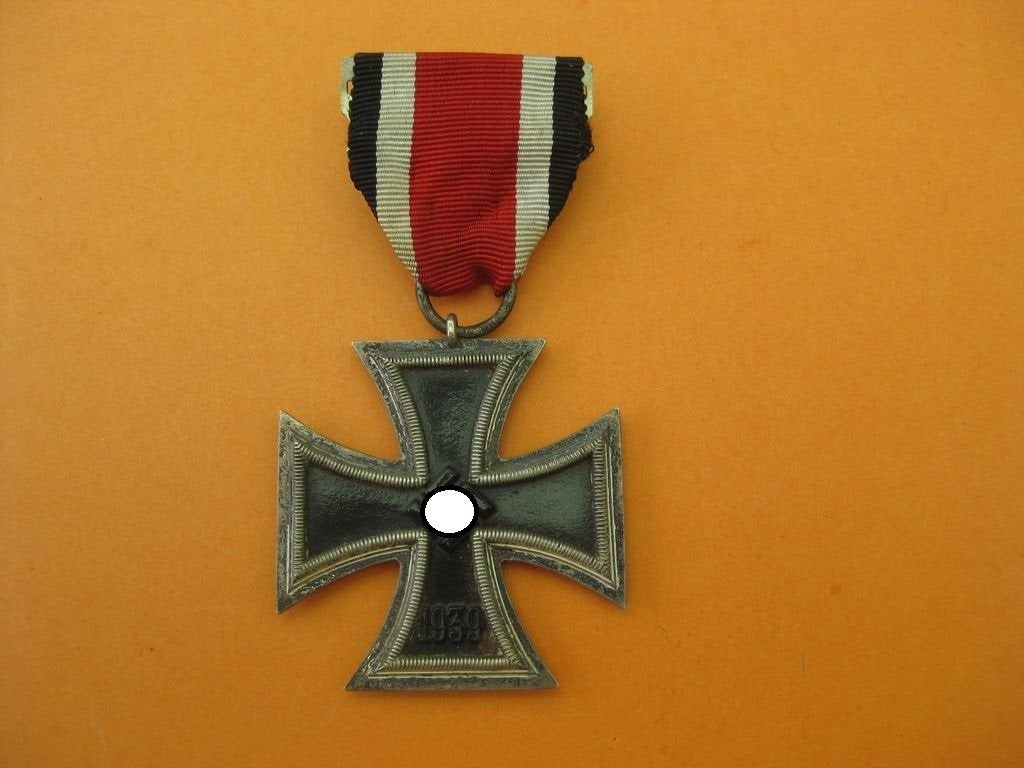 Eisernes Kreuz 2.Klasse 1939 (EK2/39) Verleihung an ausländischen Soldaten, der in oder mit der deutschen Wehrmacht diente und kämpfte !!!!