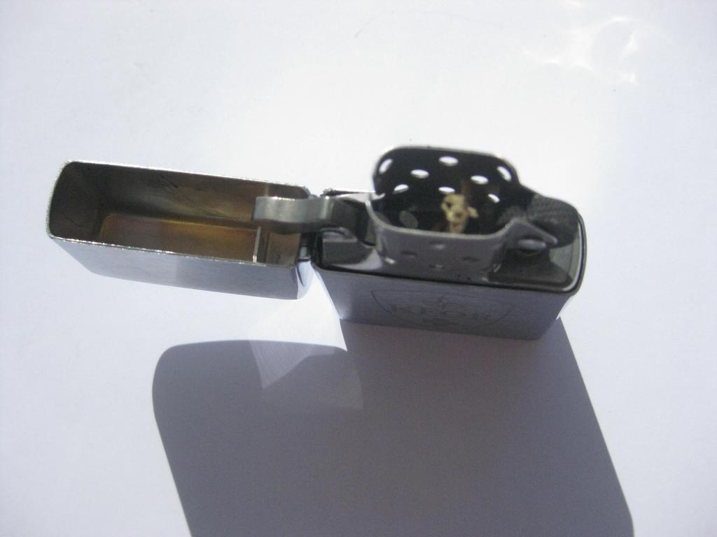 ORIGINAL ZIPPO Feuerzeug BRD NEU KFOR UN-Truppe