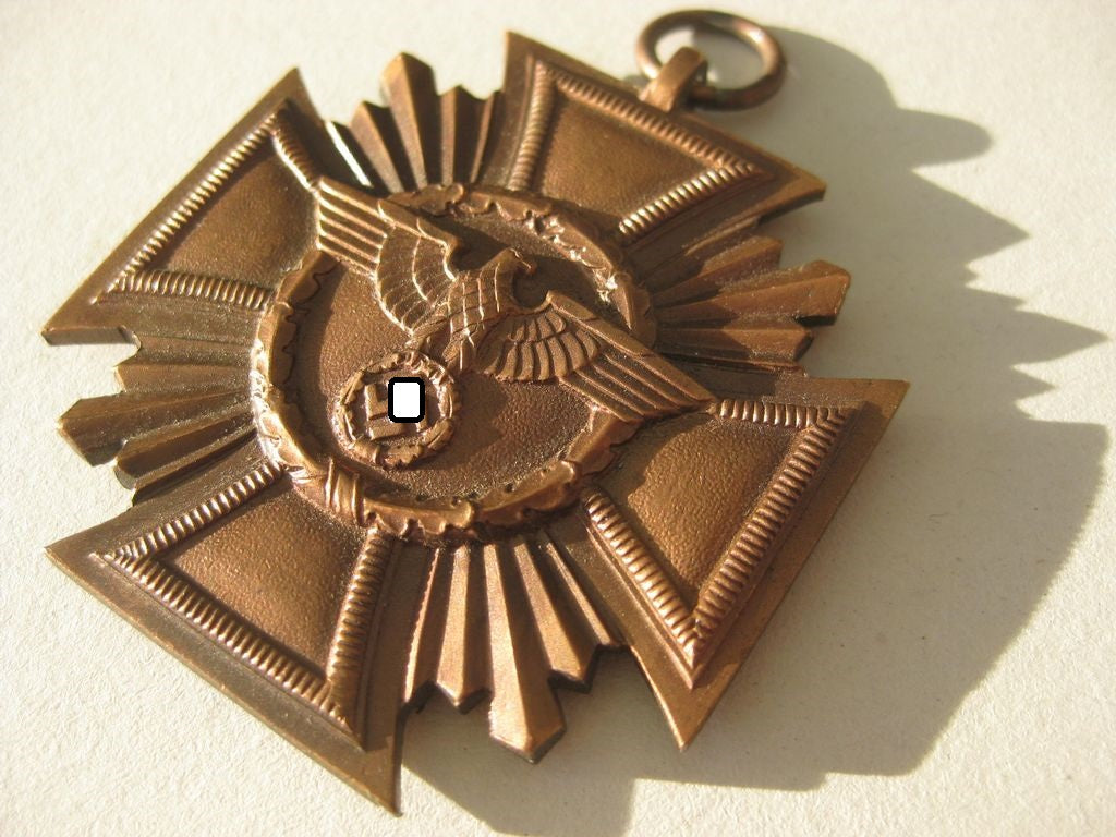 NSDAP Dienstauszeichnung für 10 Jahre in Bronze Hersteller: "21" Josef Hillebrand  Mint Condition