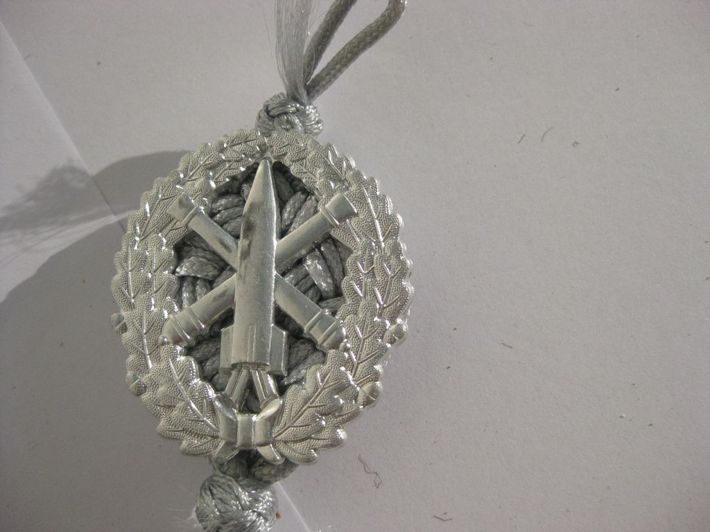 Schützenschnur DDR NVA Artillerie / Raketentruppe Mint Condition