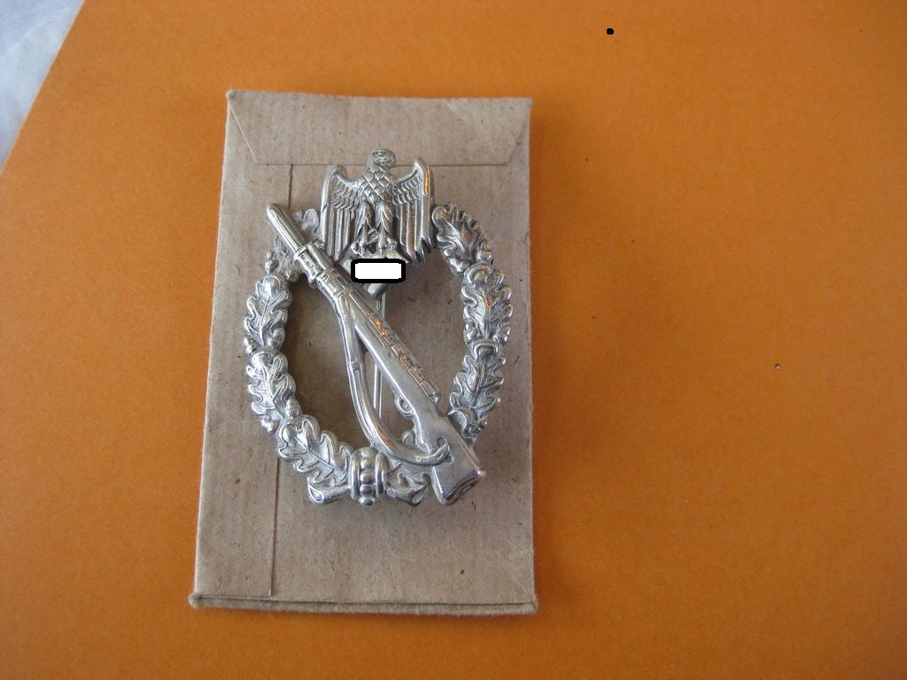 Infanteriesturmabzeichen in Silber (ISA) - Extrem seltene Variante- Hohlprägung mit Tüte Mint Condition
