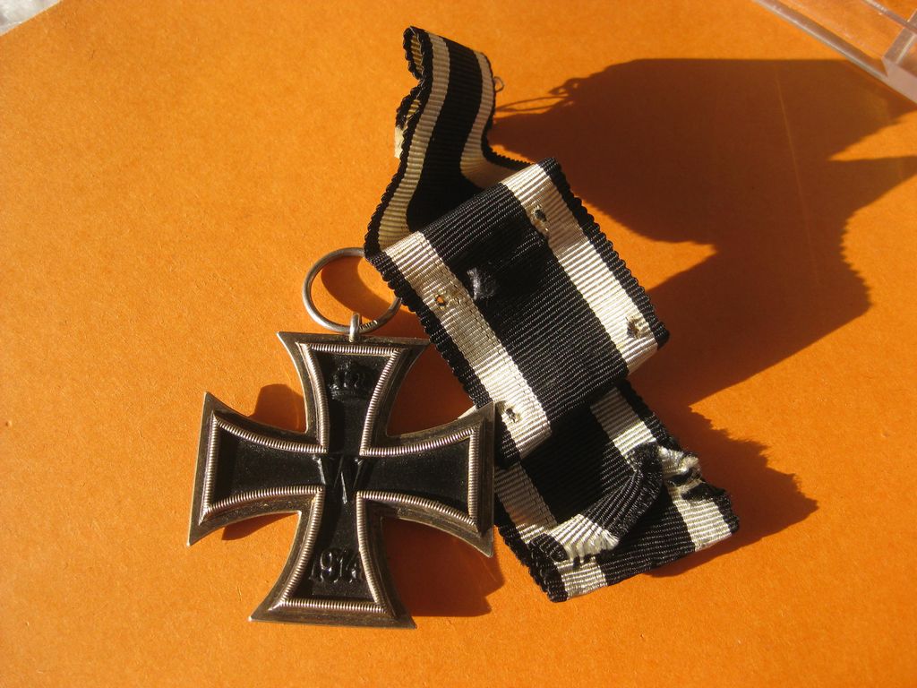 Eisernes Kreuz 2.Klasse 1914 (EK2/14) Hersteller "WILM" im VERLEIHUNGSETUI / Verkaufsetui Orden Kaiserreich